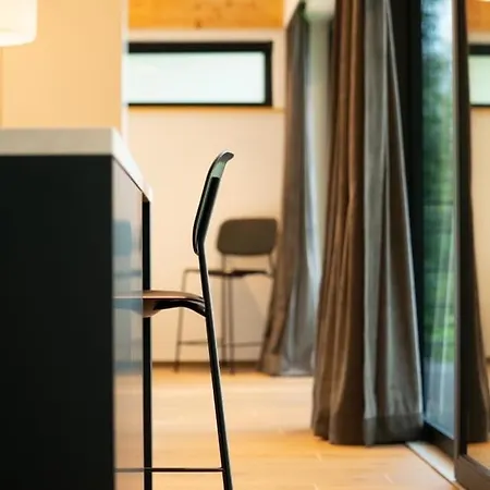 : Le Petit Appentis بروفونديفيل