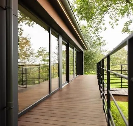 : Le Petit Appentis *