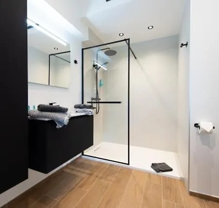 別荘 : Le Petit Appentis *